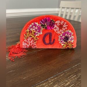 NWOT Anthropologie Anna Harlow clutch